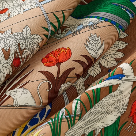 HERMES PRECIOUS PARADISE Scarf 45 Silk Women's Marron Vert Bleu - Picture 3 of 3